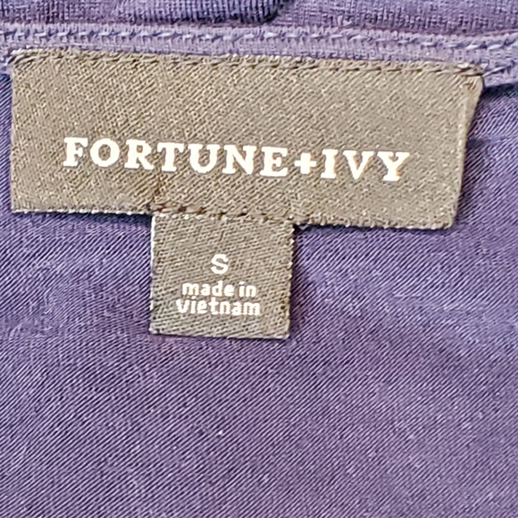 Fortune & Ivy Zippered Top - Picture 3 of 6